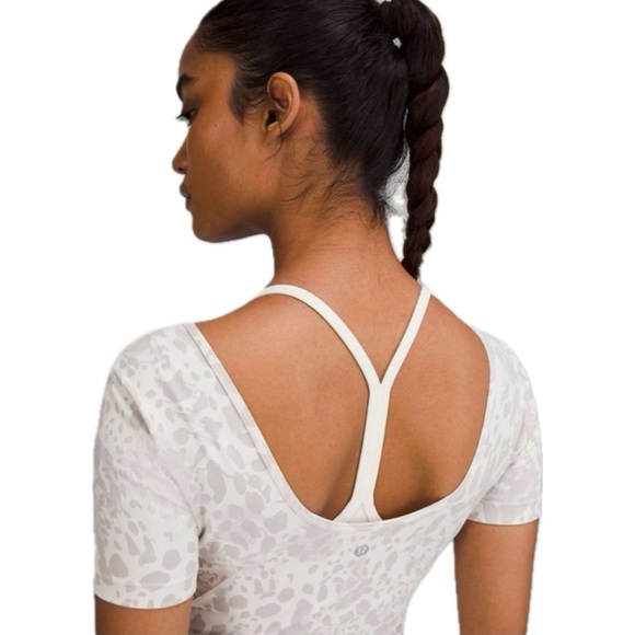 Lululemon Align Tee in Cheetah Camo Antique White Multi - Picture 2 of 3